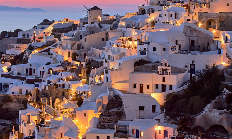 Santorini - kiedy, co zobaczyć i czy warto pojechać choćby na krótką wycieczkę?