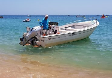 Rejs wzdłuż wybrzeża Algarve w Portugalii – czy i gdzie warto popłynąć?