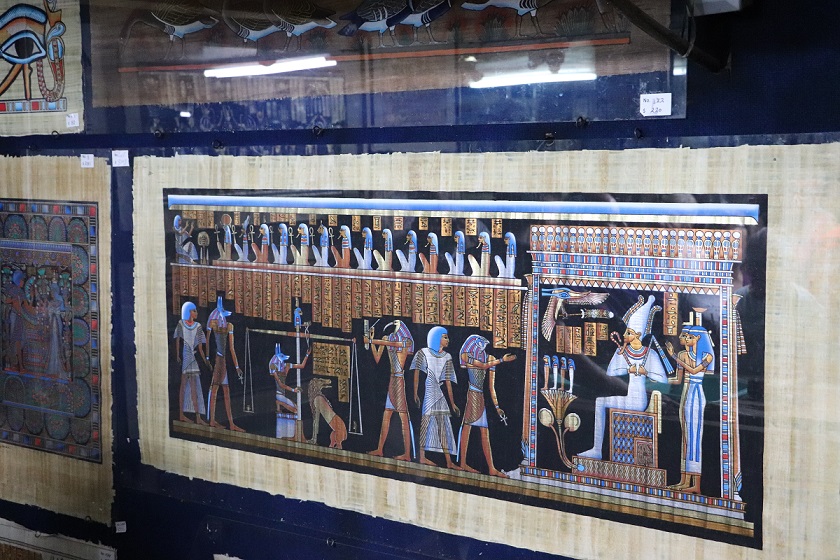 Egipt - papirus jaką najbardziej egipska z pamiątek